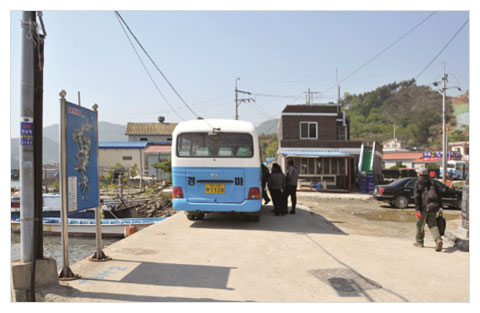 마을버스 출발지가 된 선창 사진